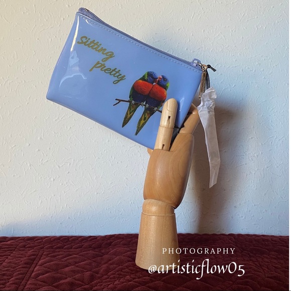 NEW! Sitting Pretty By Catseye London Cosmetic Bag - Picture 3 of 8